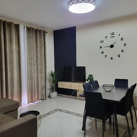 Bella Vista Durazzo * Golem (Tirana)